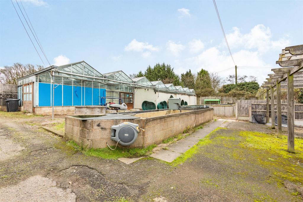 8487236-exterior14.jpg