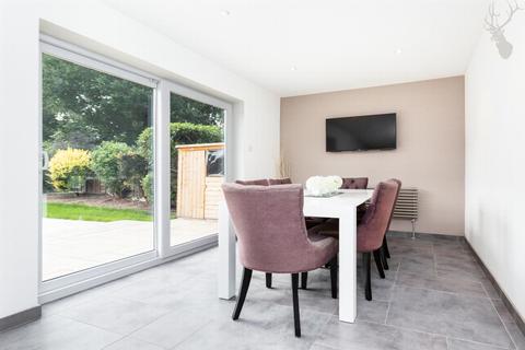 53 Coppice Row, Theydon Bois, Epping, CM16 7DL
