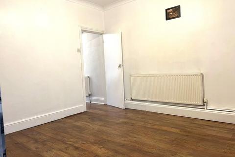 2 bedroom terraced house to rent, 10 Sylvester Avenue, Doncaster