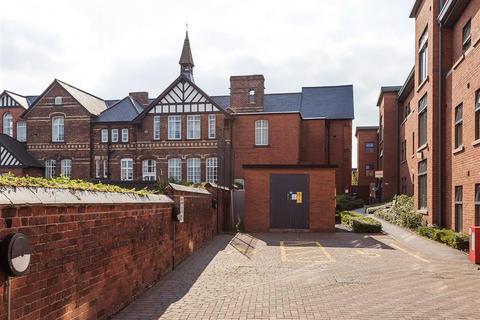 Studio to rent - Victoria Road, Chester, England CH2 2AX