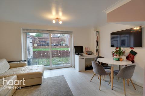 141 Star Lane, Orpington, BR5 3LN