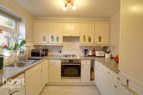 141 Star Lane, Orpington, BR5 3LN