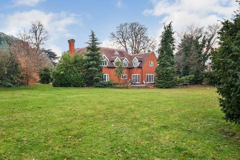 The Coach House Windsor Road, Wraysbury, Staines, TW19 5DE