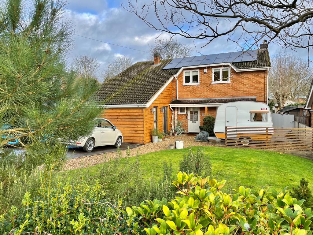 Peppers Lane, Burton Lazars, LE14 4 bed detached house £495,000