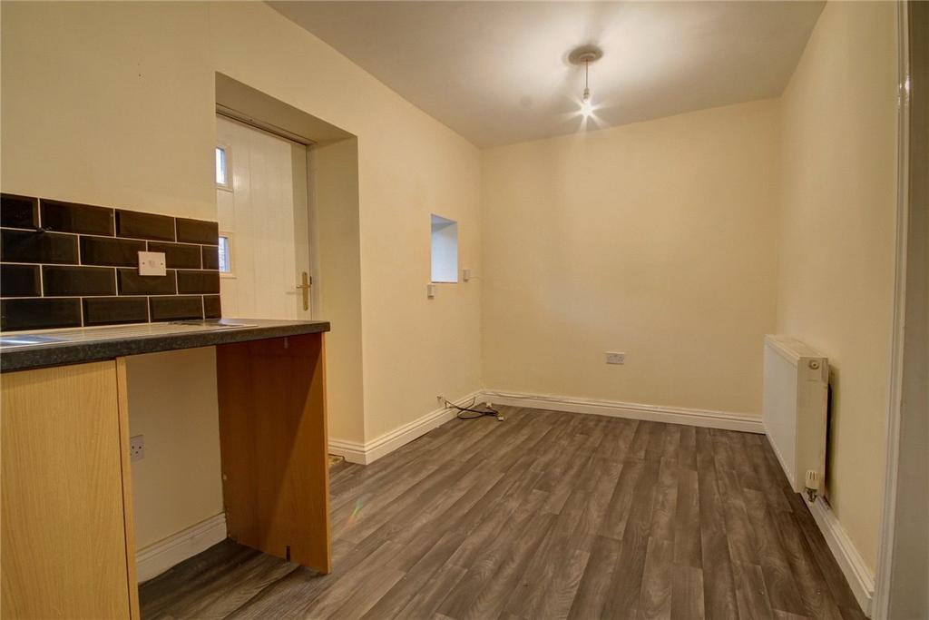 Kitchen Pic 3