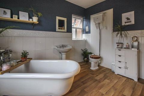 55 Ashbourne Road, Leek, ST13 5AU