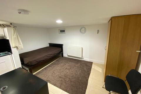 undefined, London E12