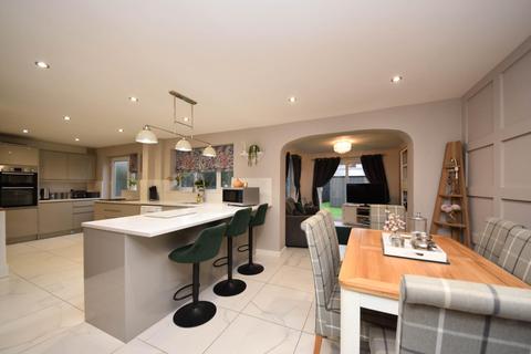 4 Acorn Close, Leigh, WN7 3HZ