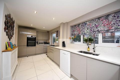4 Acorn Close, Leigh, WN7 3HZ