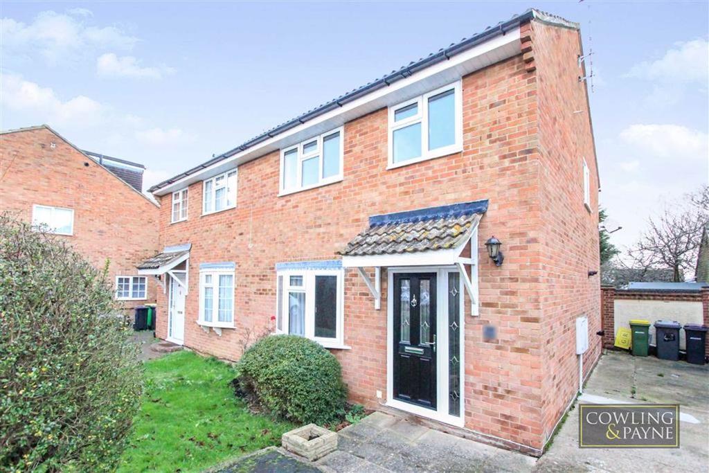 Tillingham Way, Rayleigh, Essex 3 bed semidetached house £1,450 pcm (£335 pw)