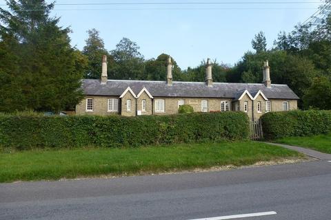 1 bedroom bungalow to rent, HIGH STREET, COLSTERWORTH