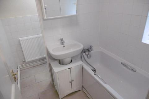 1 bedroom bungalow to rent, HIGH STREET, COLSTERWORTH