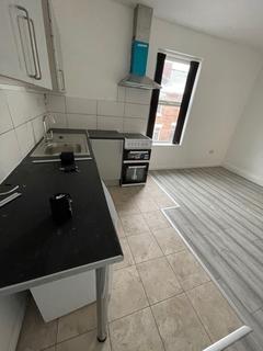 1 bedroom flat to rent - Drewry Lane