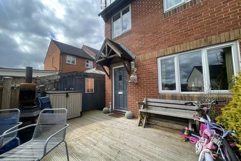 8 Poppy Close, Exeter, EX4 2NZ