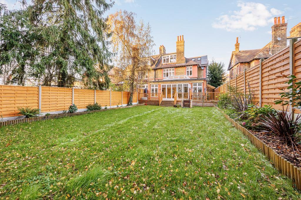 Generous Southerly Garden &amp; Terrace