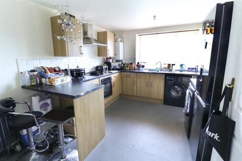 18 Pytt Field, Harlow, CM17 9AA