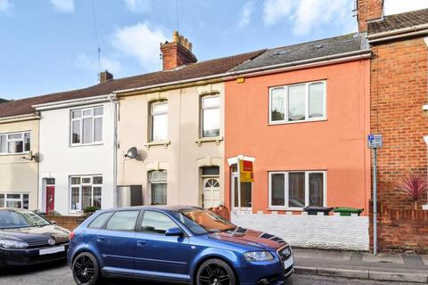 3 bedroom terraced house to rent - William Street,  SN1,  SN1