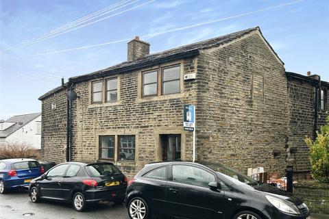2 bedroom end of terrace house to rent, Quarmby Road, Quarmby, Huddersfield, HD3