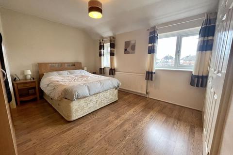 126 Jeans Way, Dunstable, LU5 4PP