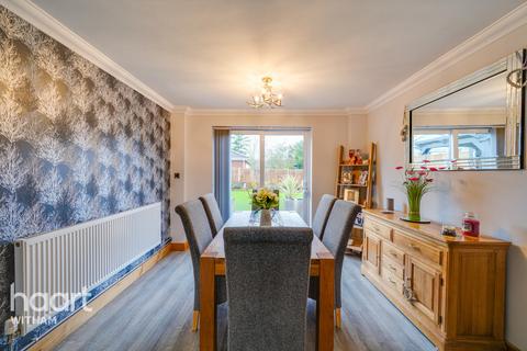 100 Maldon Road, Tiptree, Colchester, CO5 0BN