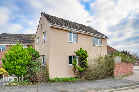 14 Abercorn Way, Witham, CM8 2UF