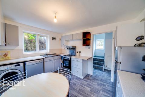 14 Abercorn Way, Witham, CM8 2UF