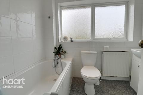 68 Goshawk Drive, Chelmsford, CM2 8XP