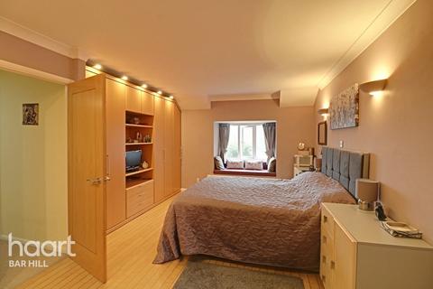 11 Chestnut Rise, Bar Hill, Cambridge, CB23 8TF