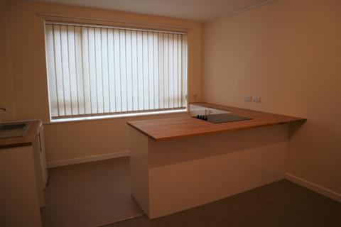 1 bedroom flat to rent, Station Road, New Milton, BH25