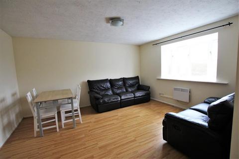 2 bedroom flat to rent, Treeby Court , George Lovell Drive, Enfield , EN3