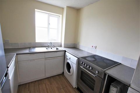 2 bedroom flat to rent, Treeby Court , George Lovell Drive, Enfield , EN3