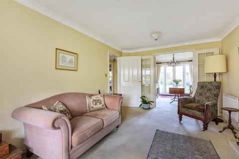 11 Chapel Drive, Ambrosden, Bicester, OX25 2RS