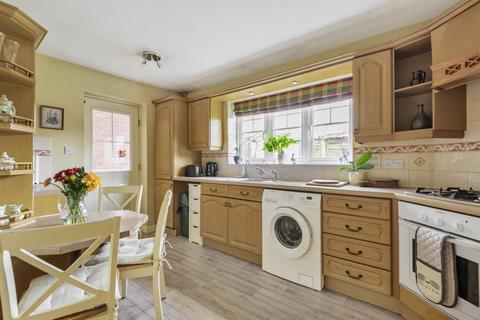 11 Chapel Drive, Ambrosden, Bicester, OX25 2RS