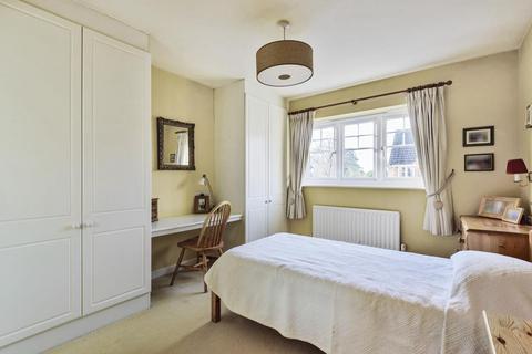 11 Chapel Drive, Ambrosden, Bicester, OX25 2RS