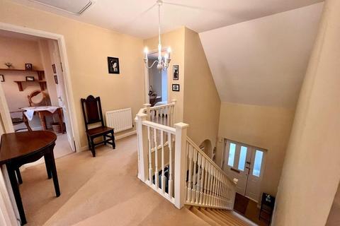 11 Chapel Drive, Ambrosden, Bicester, OX25 2RS