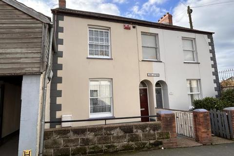 3 bedroom terraced house to rent, Trinity Street, Barnstaple, EX32 8JB