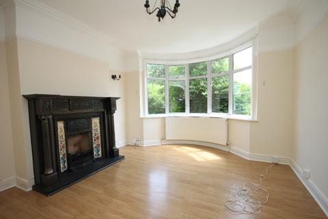 3 bedroom semi-detached house to rent, Crawley Green Road, Luton, LU2