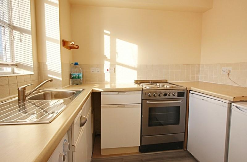 Hispano Mews, Martini Drive, Enfield... Studio £850 pcm (£196 pw)
