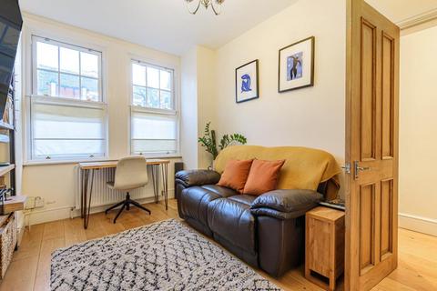 2 bedroom apartment to rent, Darell Road,  Richmond,  TW9
