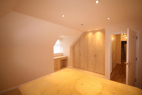 2 bedroom apartment to rent, Waters Reach, Maidenhead, Berkshire