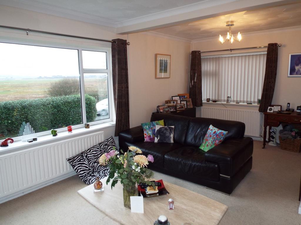 74 Gowerton Road, Penclawdd, Swansea... 4 bed detached house £390,000