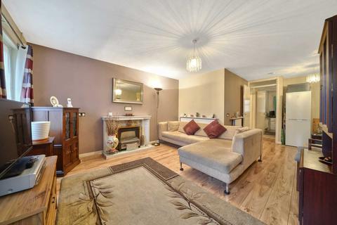 1 bedroom flat for sale - Etloe House, Leyton, E10