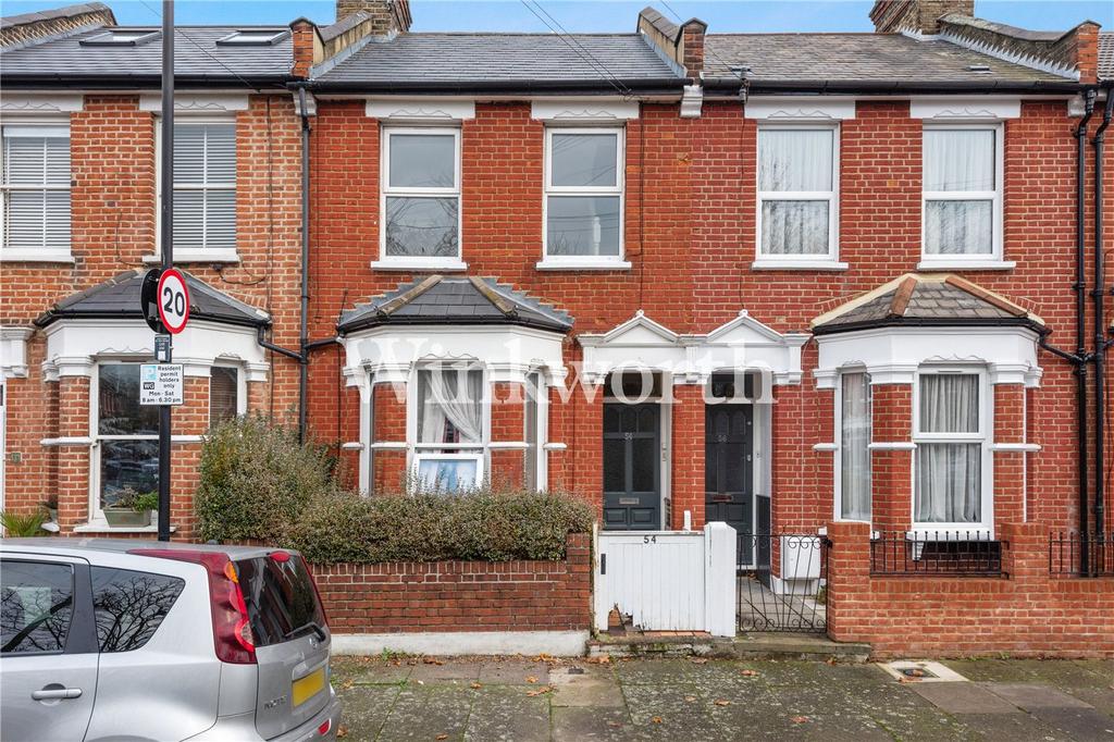 Graham Road, London, N15 2 bed apartment £1,350 pcm (£312 pw)