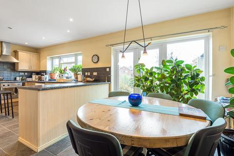 502 London Road, Slough, SL3 8QX