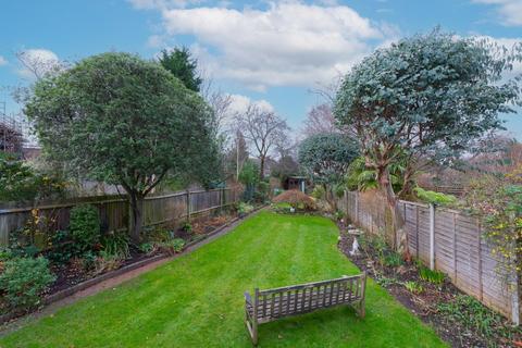 14 Thetford Road, New Malden, KT3 5DW