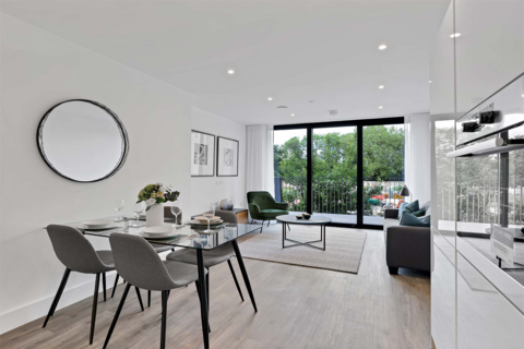 2 bedroom apartment to rent, Epsom House, Fairfield Avenue, TW18