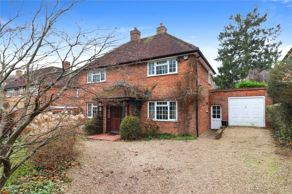 Amersham Road, Beaconsfield... 4 bed detached house £1,150,000