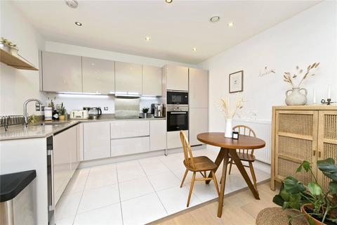 2 bedroom apartment to rent, Advent House, Levett Square, Kew, TW9