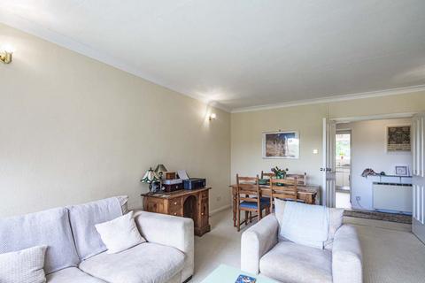 2 bedroom apartment to rent, 20 Cariad Court, Goring on Thames, RG8