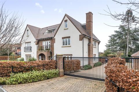 3 bedroom apartment for sale - Aspin Lodge, 38 North Park, Chalfont St. Peter, Gerrards Cross, SL9